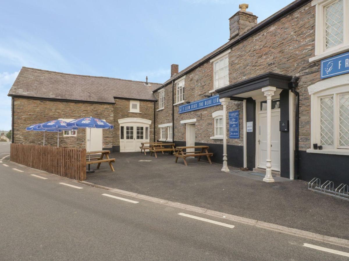 Hotel The Blue Lion Cynwyd Exterior foto